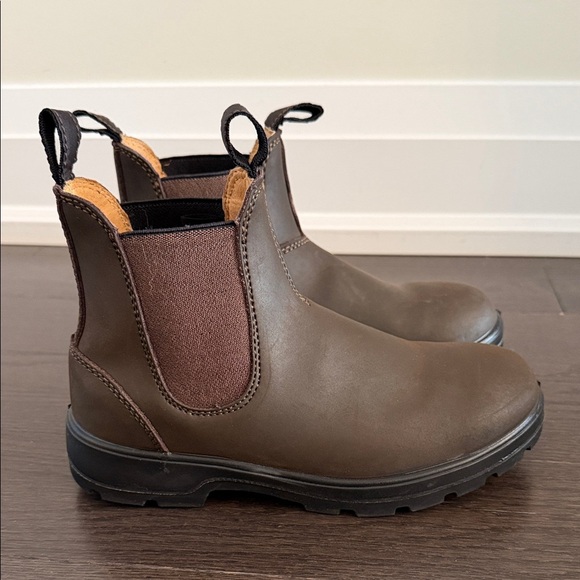 Aquatherm Shoes - Aquatherm brown leather pull on boot size 6